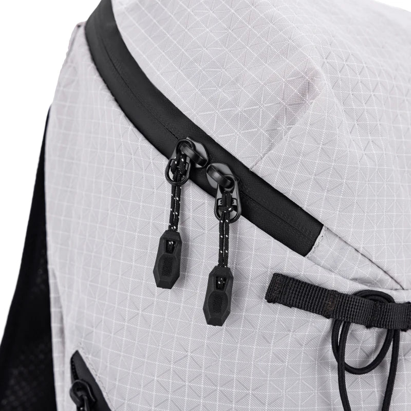 Hiking Backpack, Waterproof and Wear-resistant Lightweight Camping Daypack