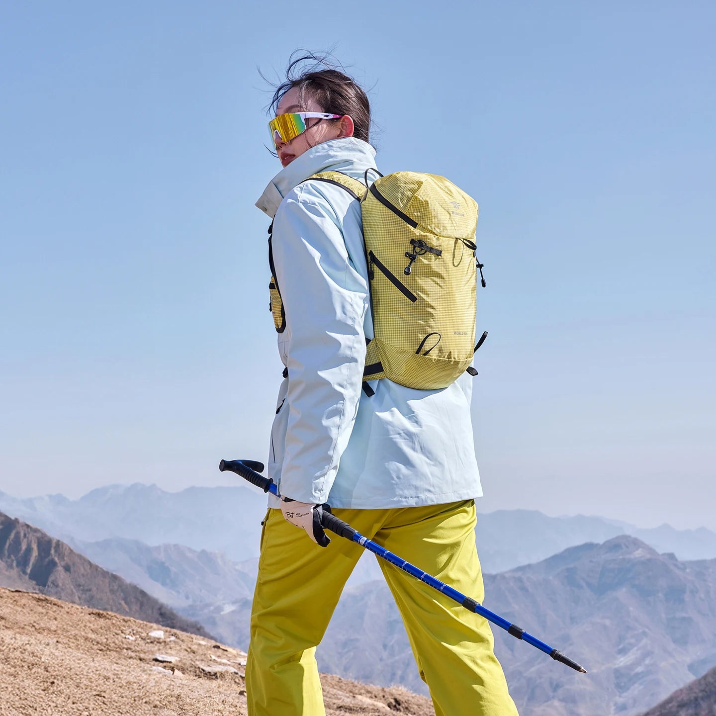 Hiking Backpack, Waterproof and Wear-resistant Lightweight Camping Daypack
