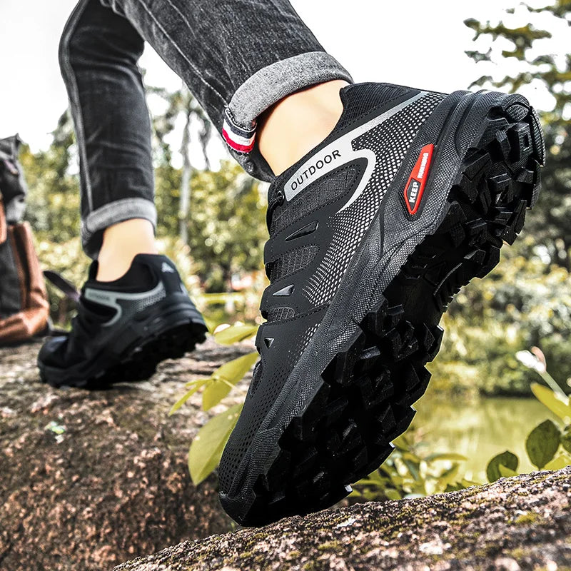 Men‘s Hiking Shoes Outdoor Trail Running Trainers Lace-up Climbing Shoes Anti-slip Trekking Sneakers Hunting Tactical Sneakers from China