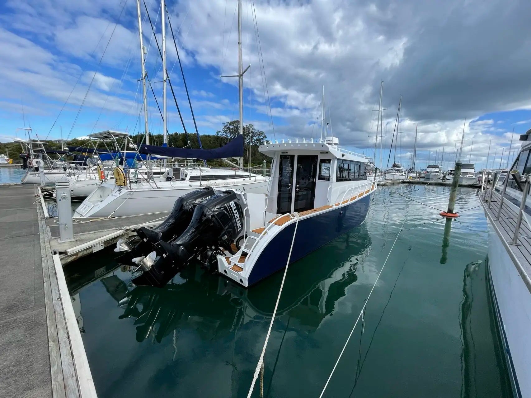 9.6 Meter 31.5ft Aluminum Cabin Boat Luxury Lifestyle Fishing Boat