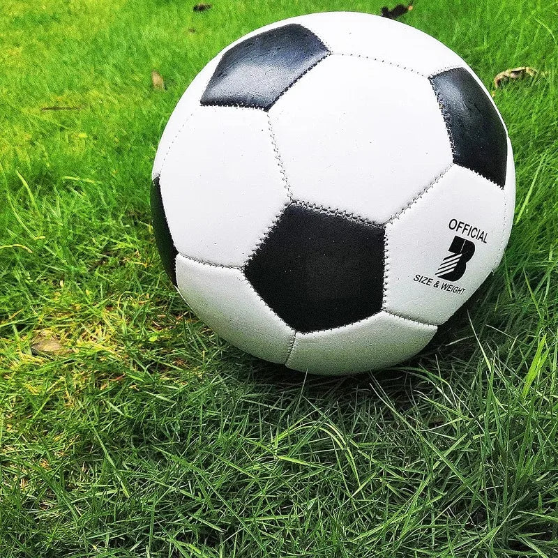 Size 3,4,5 Professional Training Soccer Balls Classic White Black Thicker PU Tight Weaved Soccer Balls Team Training Match from China